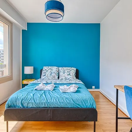 Апартаменти Le 8eme Art - Ps4 Pour Long Sejour, 4 Chambres, Grand Espace, Balcon & Parking Gratuit Inclus *