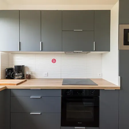 Le 8e Art - 8 Personnes, 4 Chambres, Ideal Groupes, Parking, Wifi