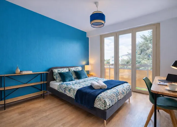 Le 8e Art - 8 Personnes, 4 Chambres, Ideal Groupes, Parking, Wifi * Angers